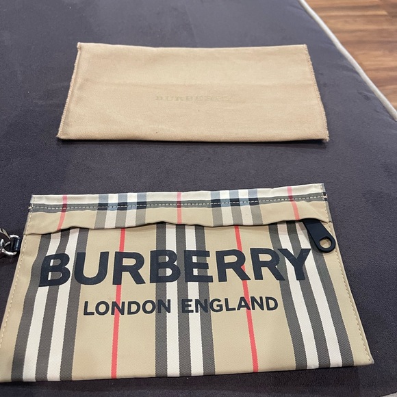 Authentic Burberry wristlet, EUC